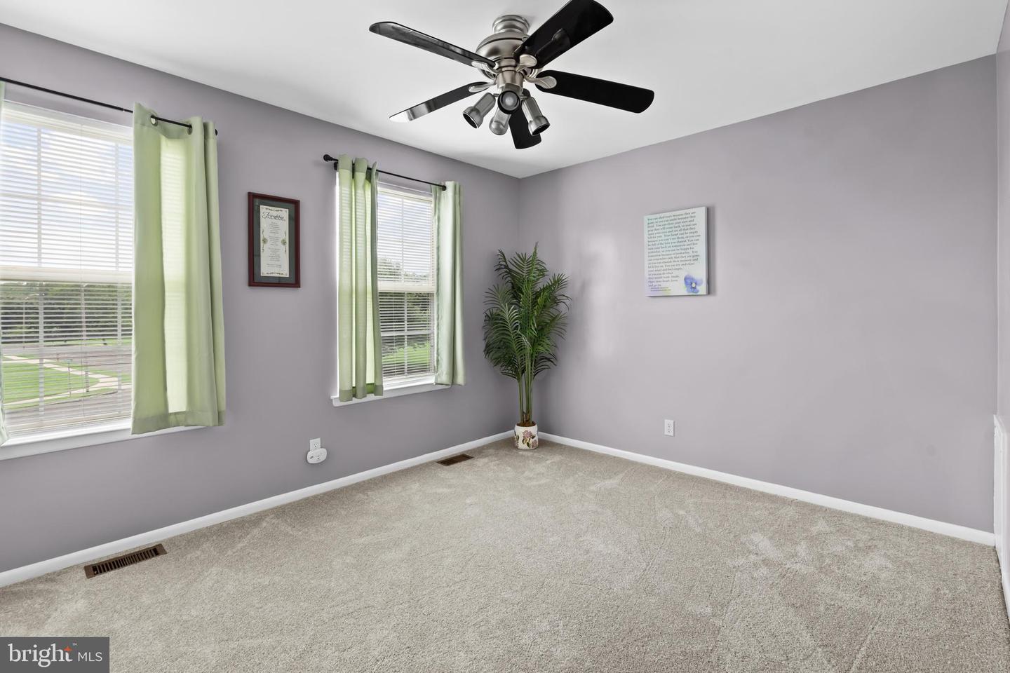 3 Downing Ln Property Photo 32