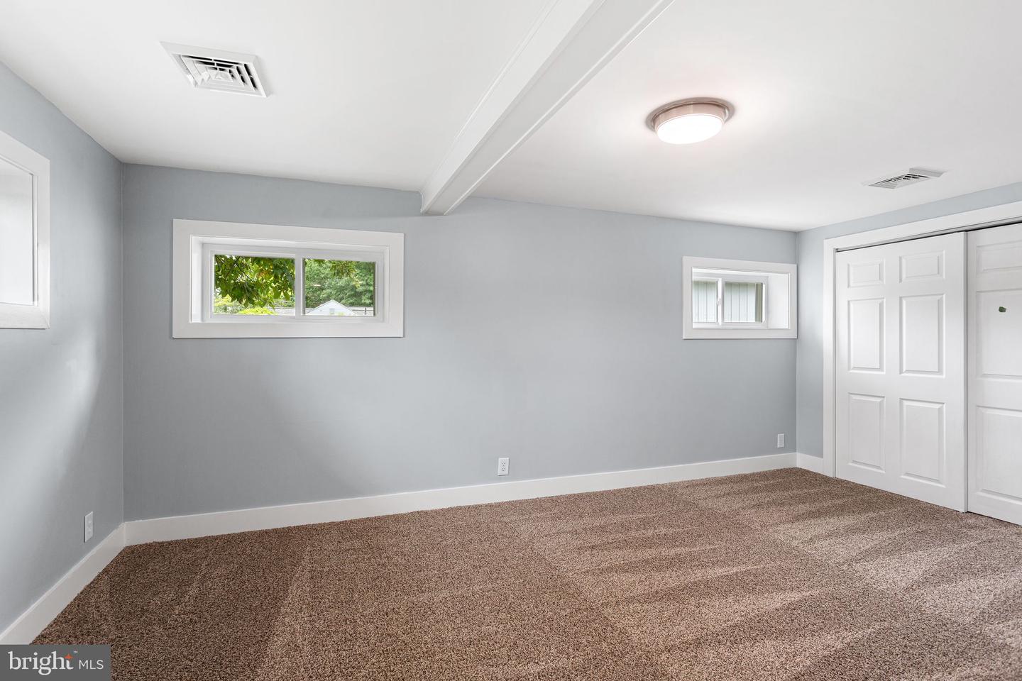 2105 Lakeside Dr Property Photo 10