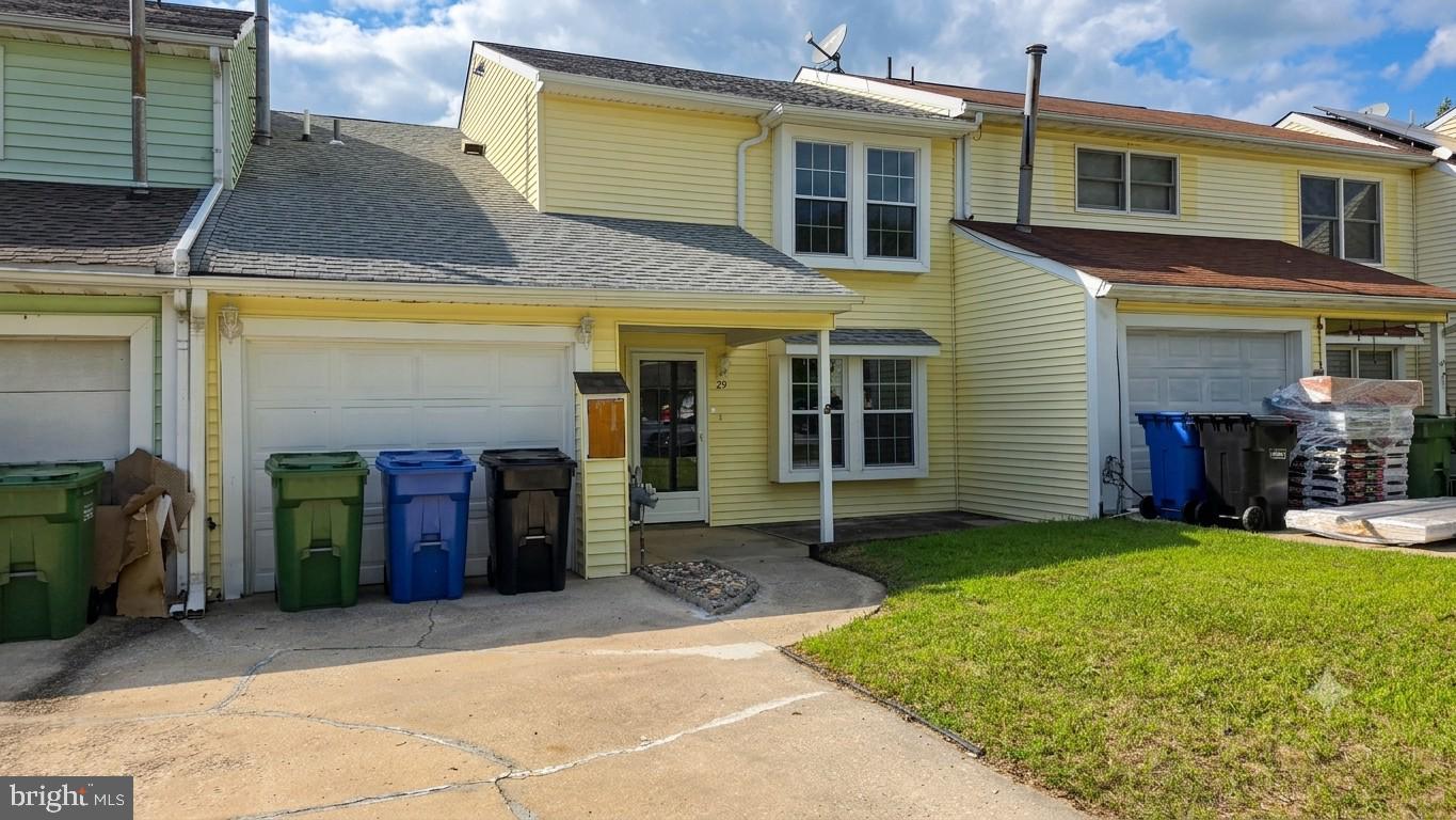 29 FOMALHAUT AVE Property Photo 1