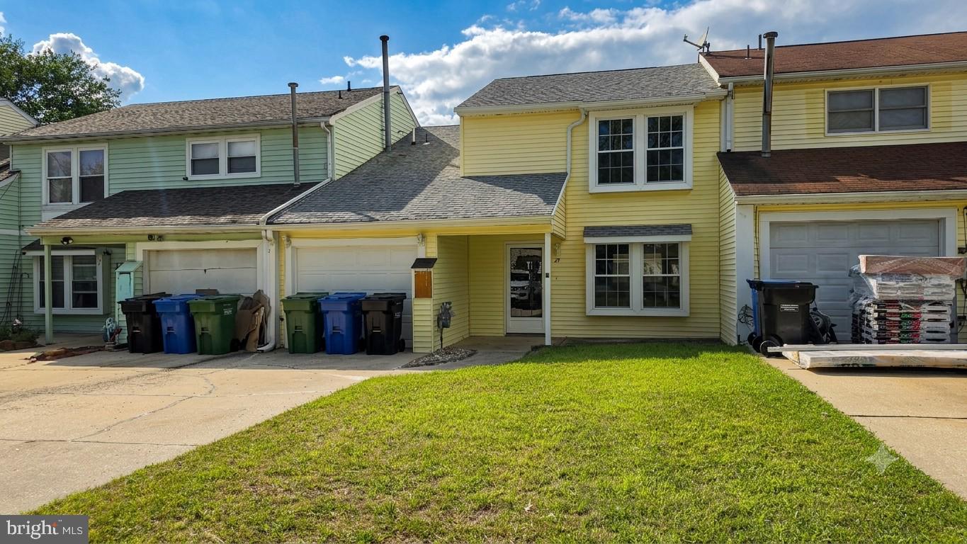 29 Fomalhaut Ave Property Photo 3