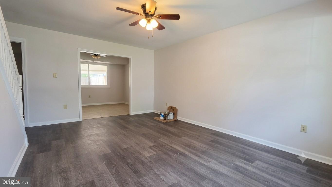 29 Fomalhaut Ave Property Photo 4