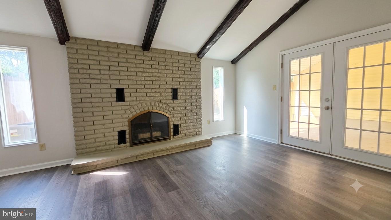 29 Fomalhaut Ave Property Photo 8