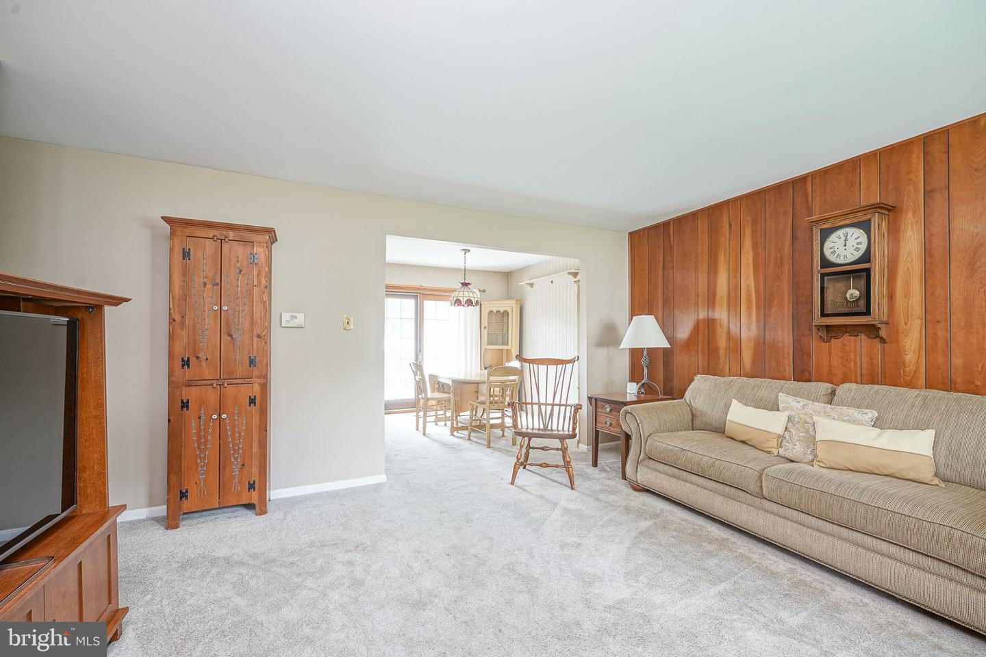 608 Hudson Ave Property Photo 4