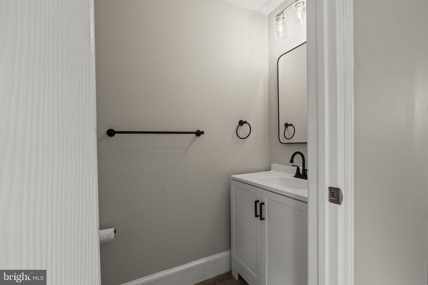 213 Chestnut St Property Photo 11