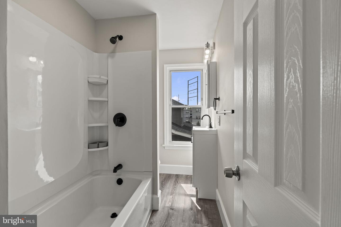 213 Chestnut St Property Photo 15