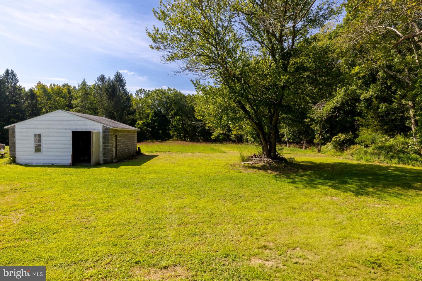 2280 Coles Mill Rd Property Photo 3