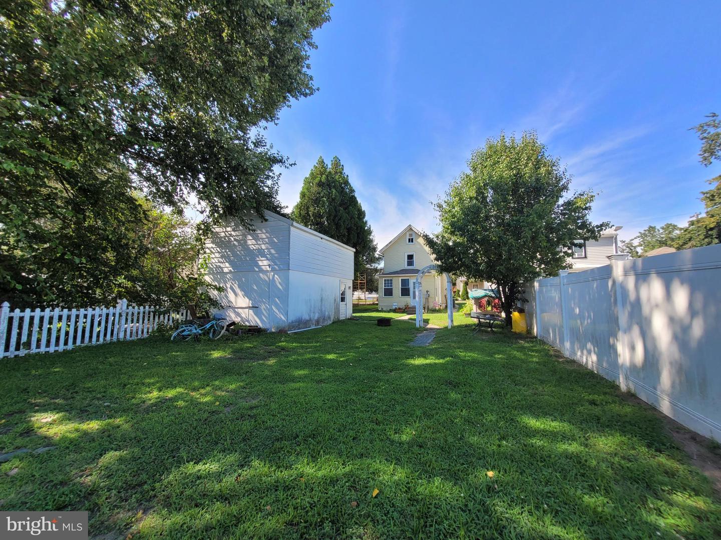31 Mechanic St Property Photo 28