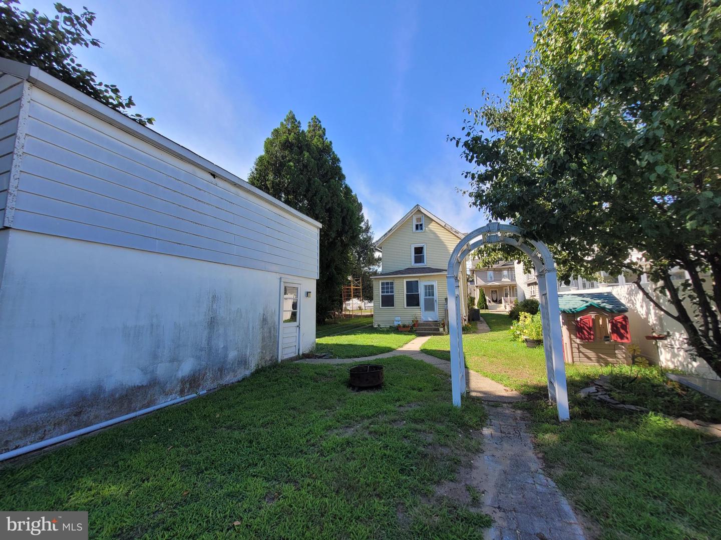 31 Mechanic St Property Photo 29