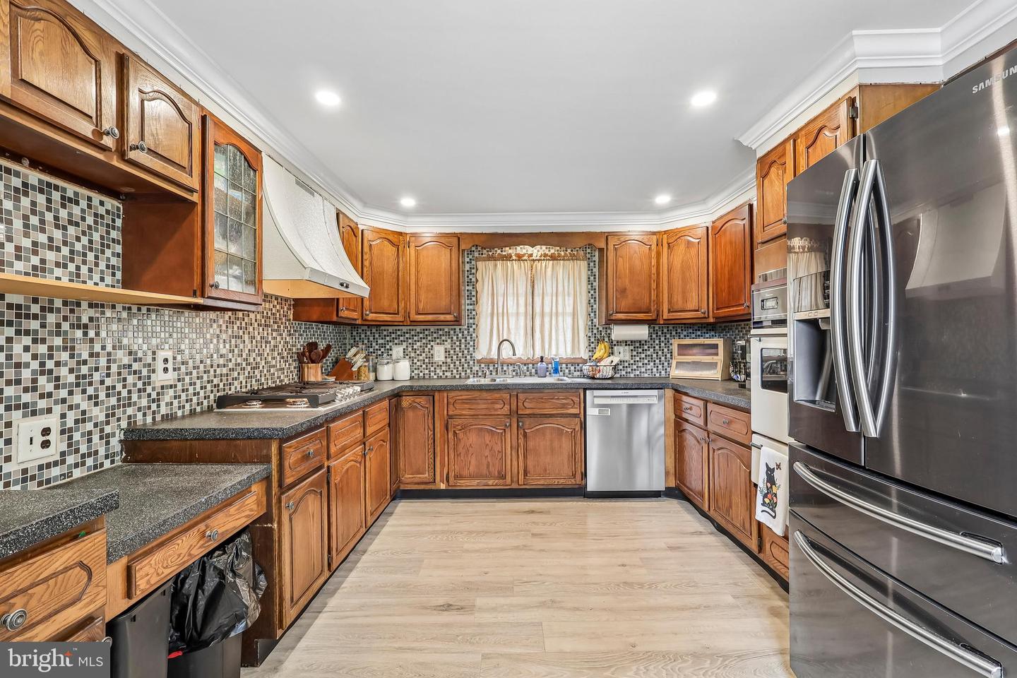 140 Swedesboro Ave Property Photo 19