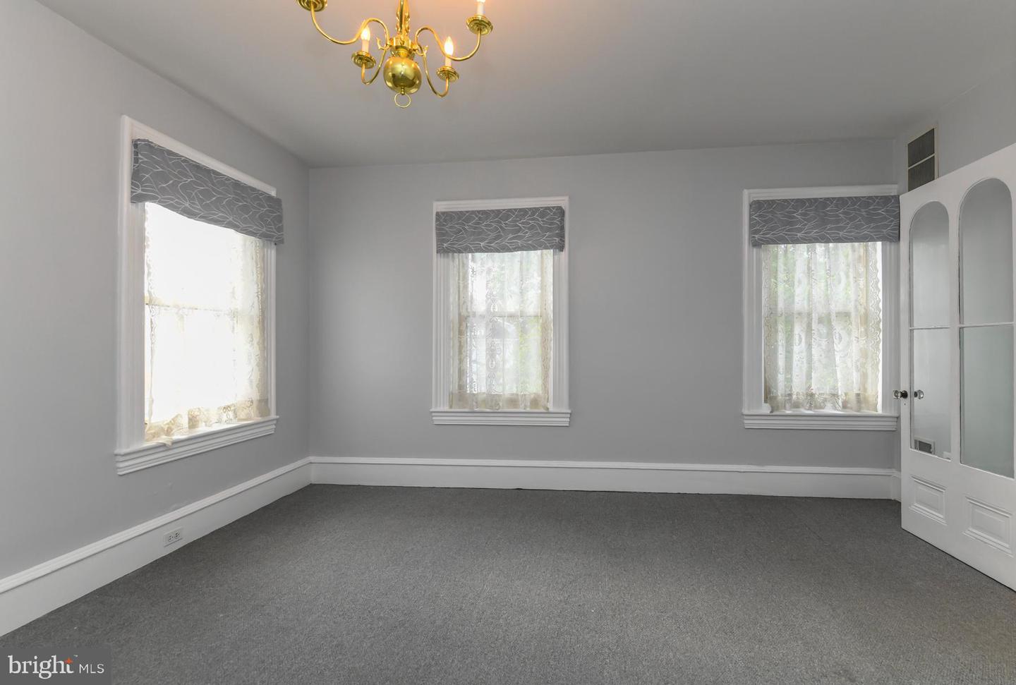 71 Cooper St Property Photo 24