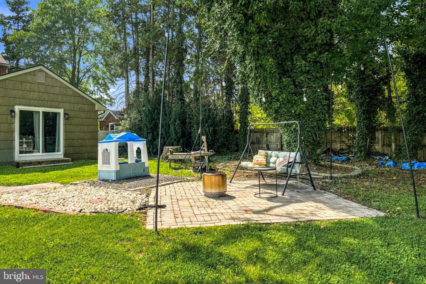 250 Dubois Ave Property Photo 34