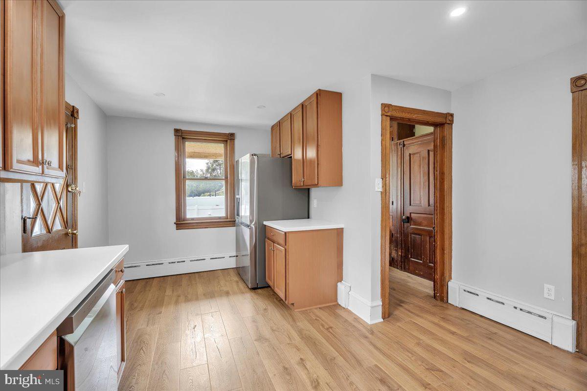 519 Park Ave Property Photo 9