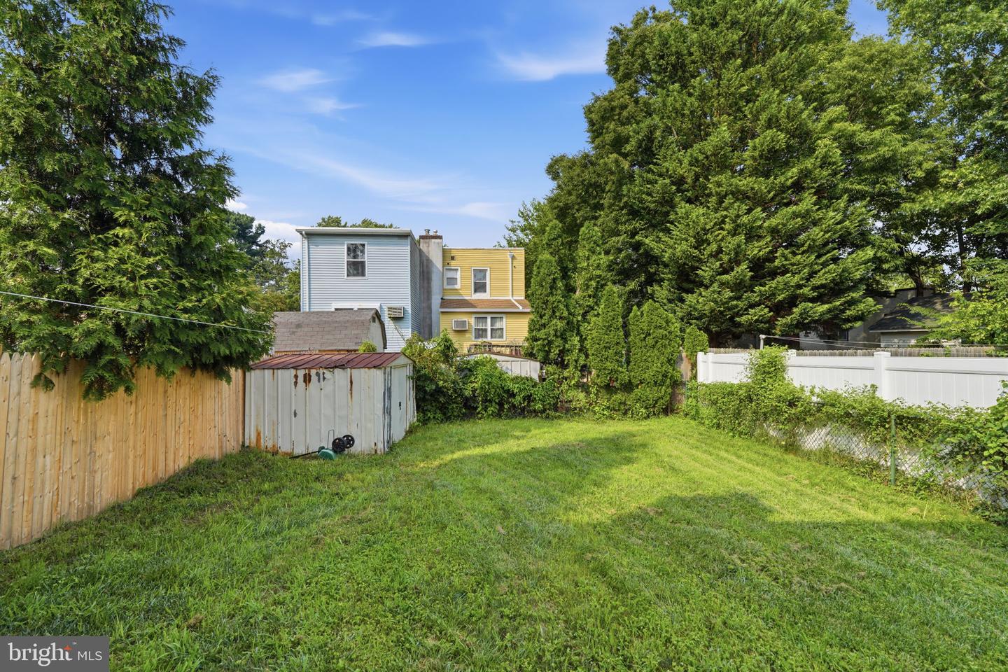 154 High Property Photo 16