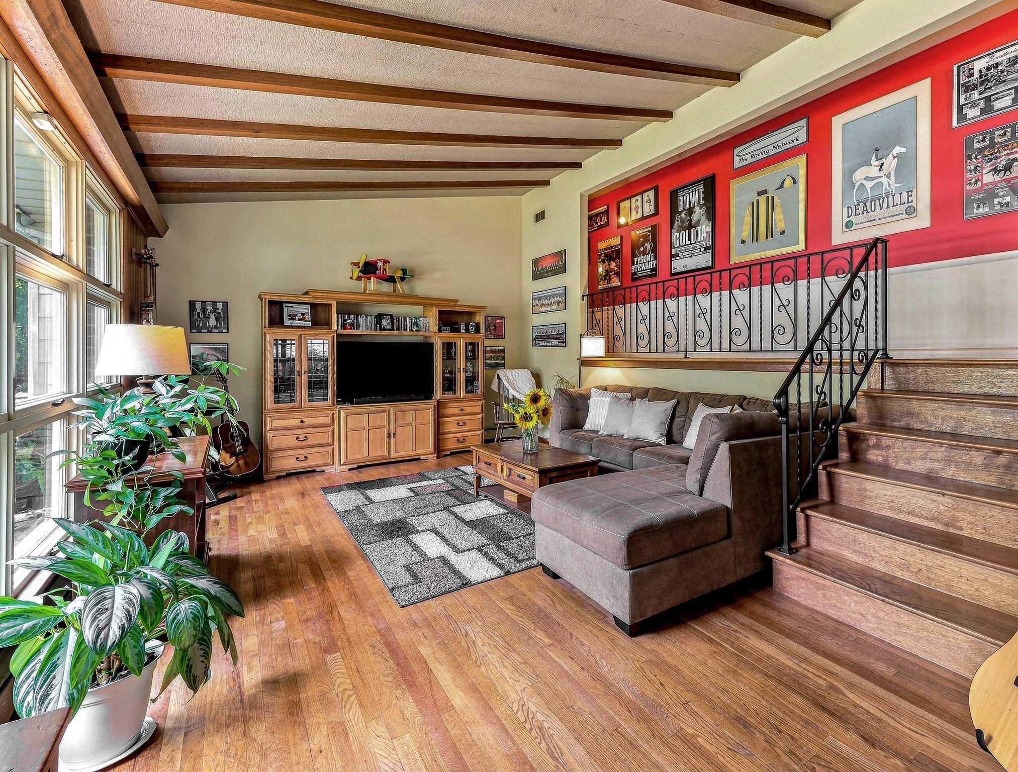 319 Madison Ave Property Photo 5