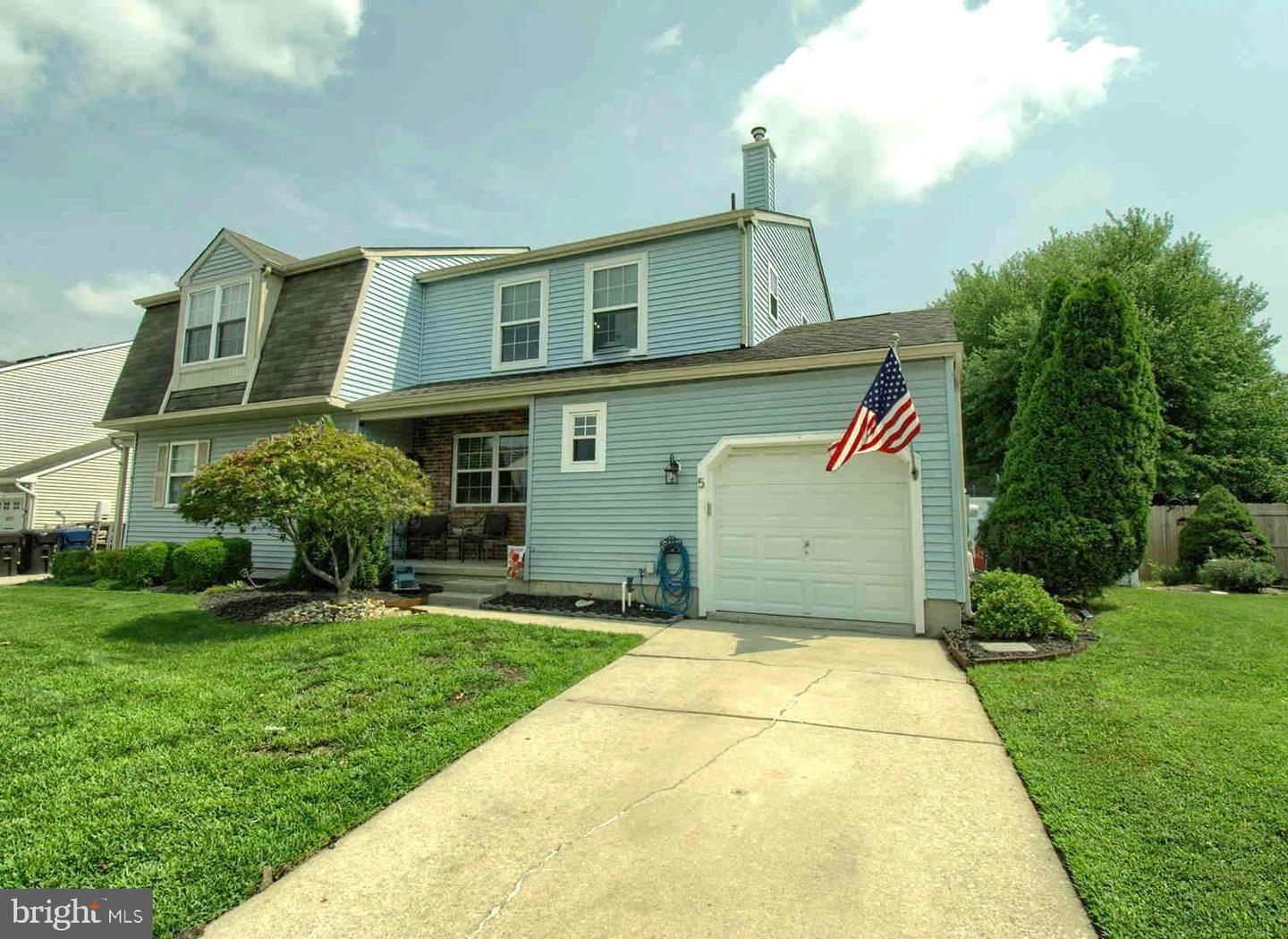 5 Fostertown Ln Property Photo 1