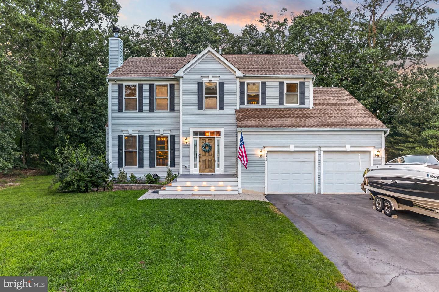 628 FORSYTHIA DR