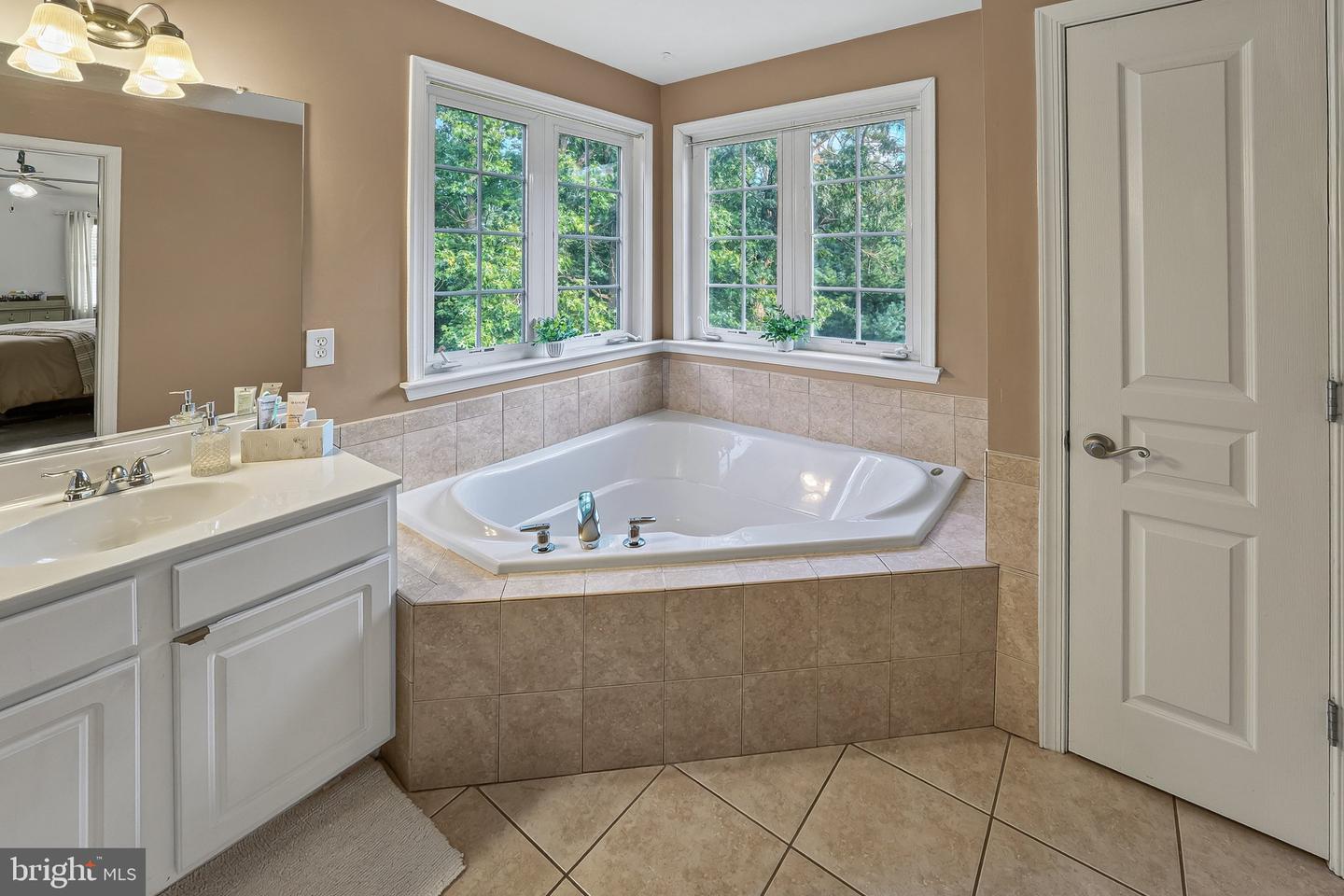 628 Forsythia Dr Property Photo 33