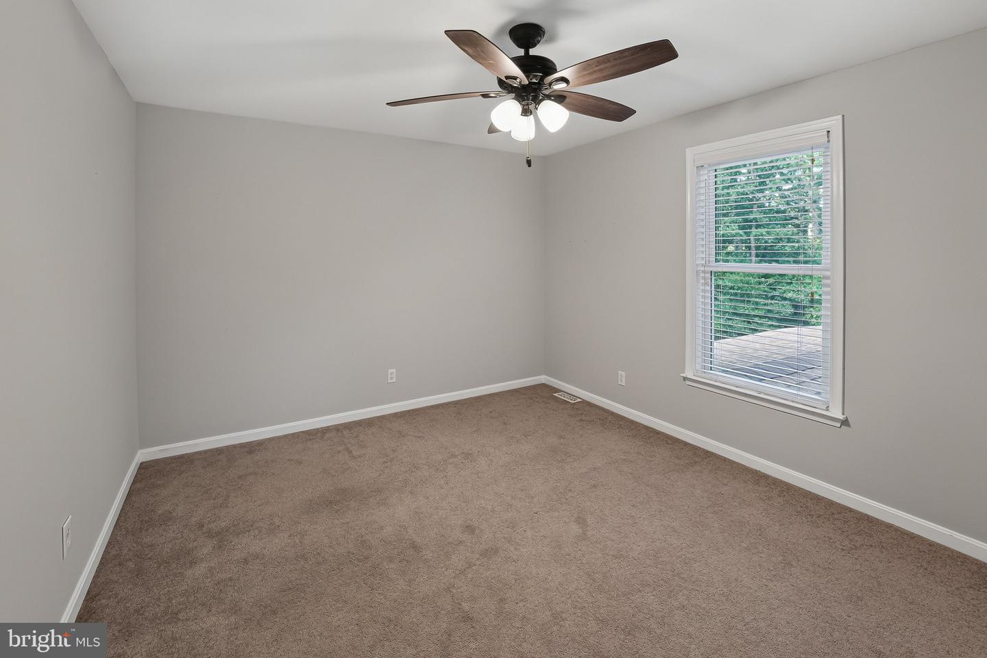628 Forsythia Dr Property Photo 41