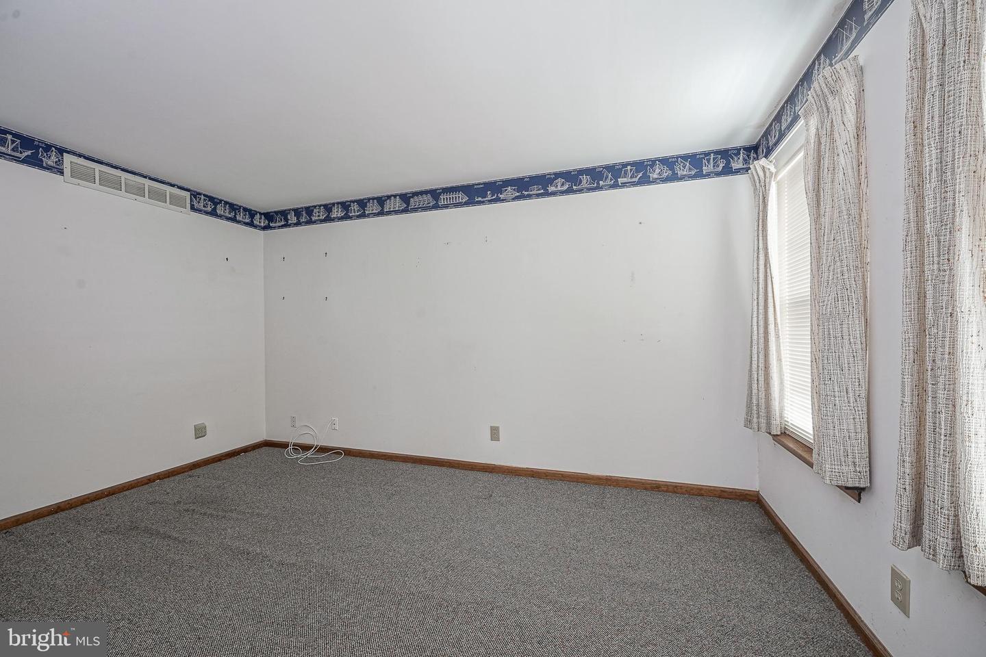 309 Dundee Dr Property Photo 23