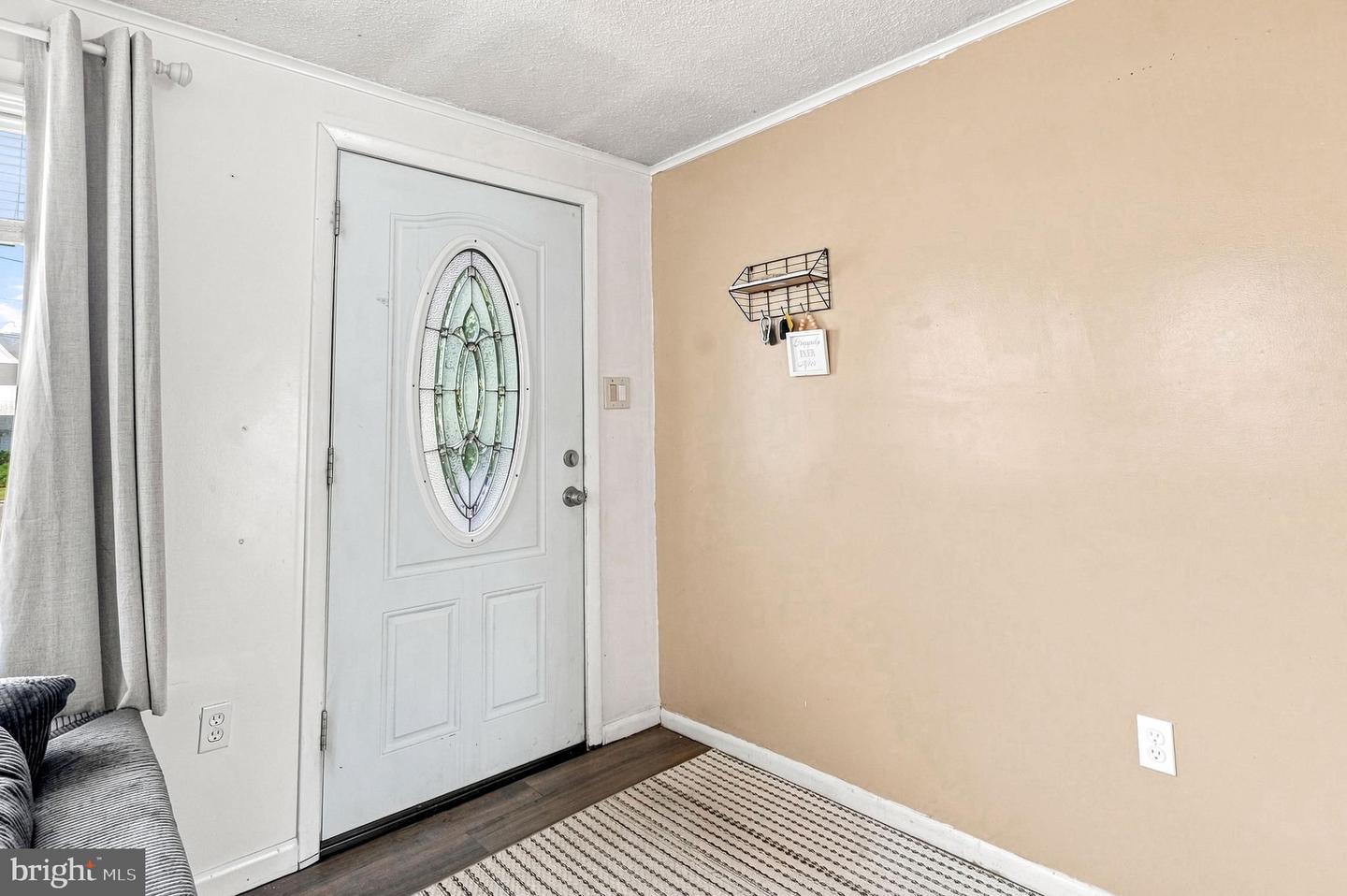 205 Lincoln Ave Property Photo 6