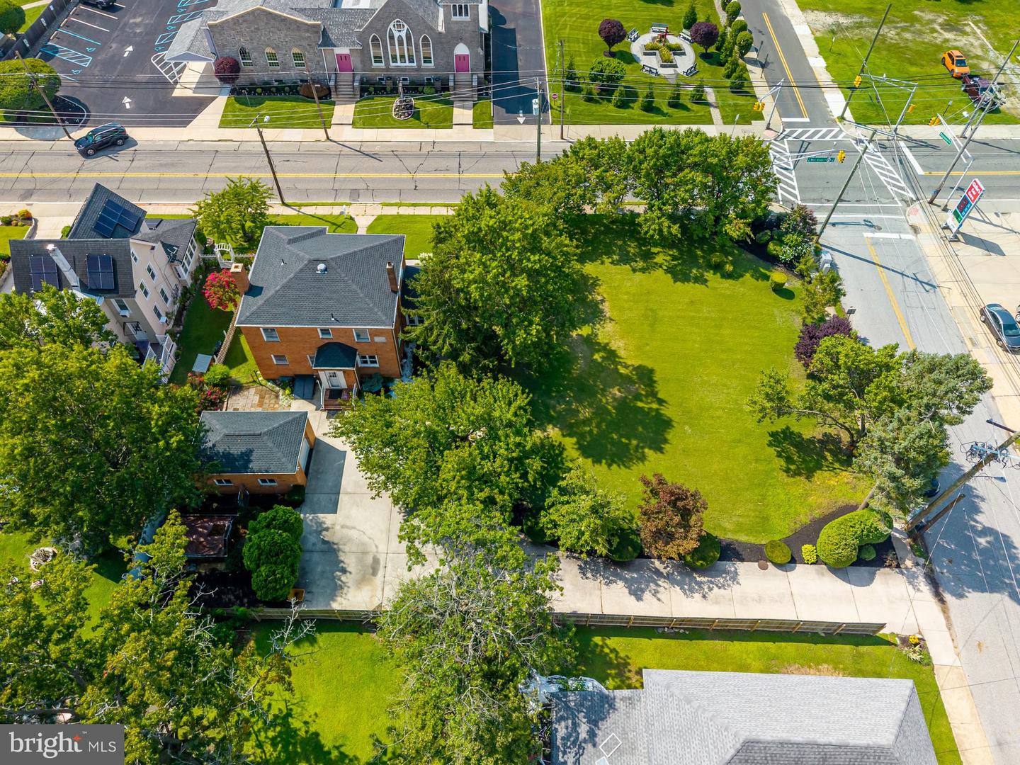 523 W Broad St Property Photo 35
