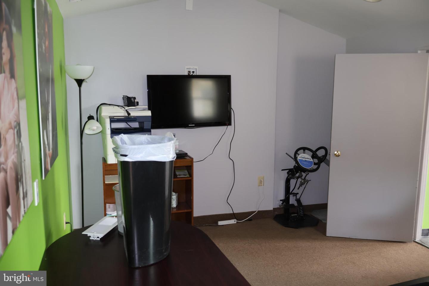 1543 Gateway Blvd Property Photo 10