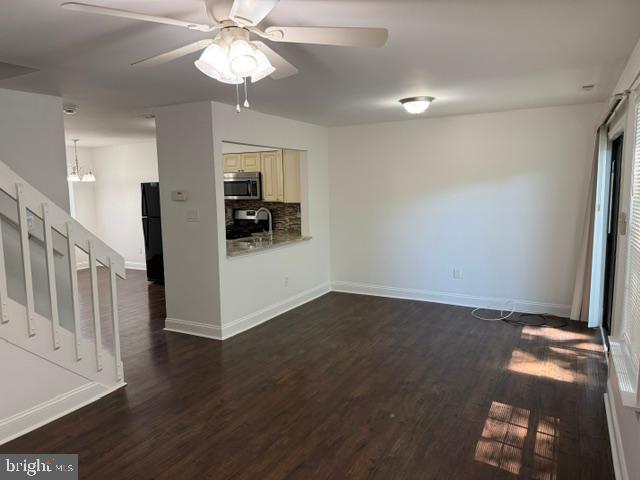 1042 Baywood Dr Property Photo 8
