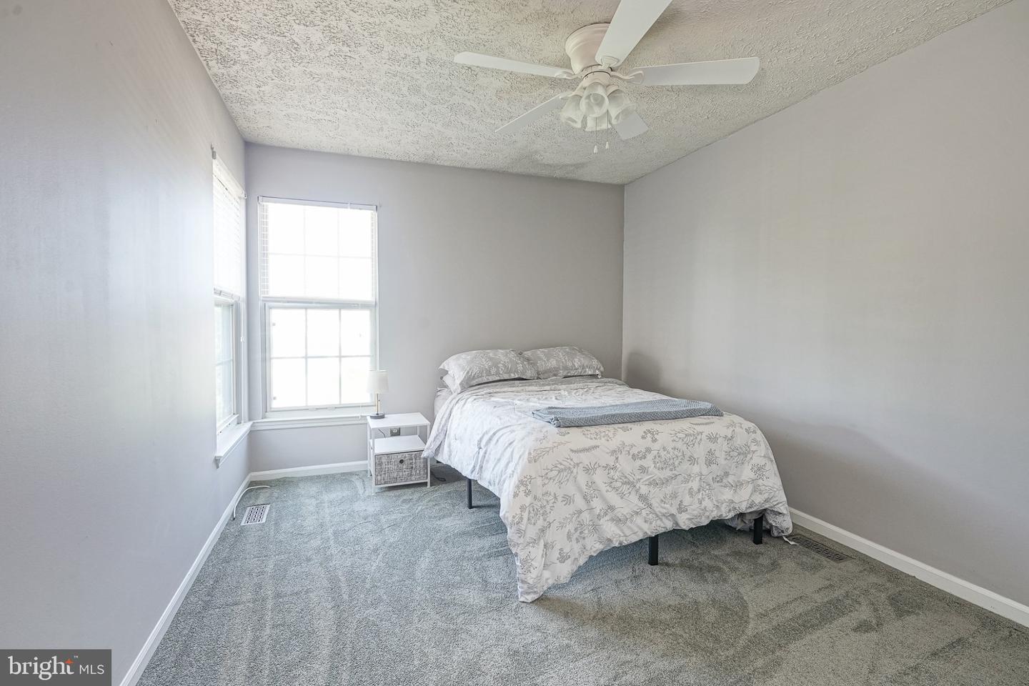 90 Hetton Ct Property Photo 21