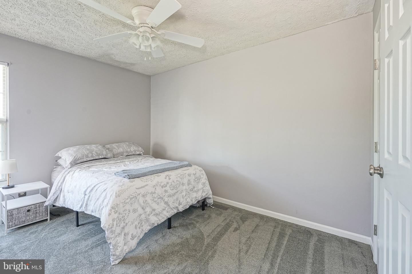 90 Hetton Ct Property Photo 22