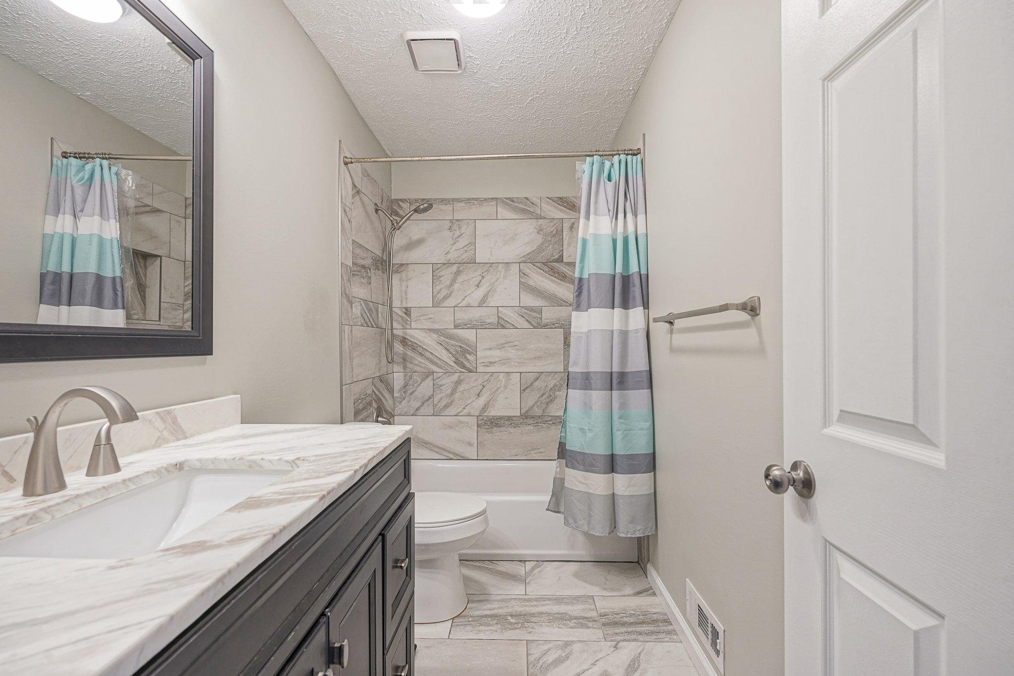 90 Hetton Ct Property Photo 24