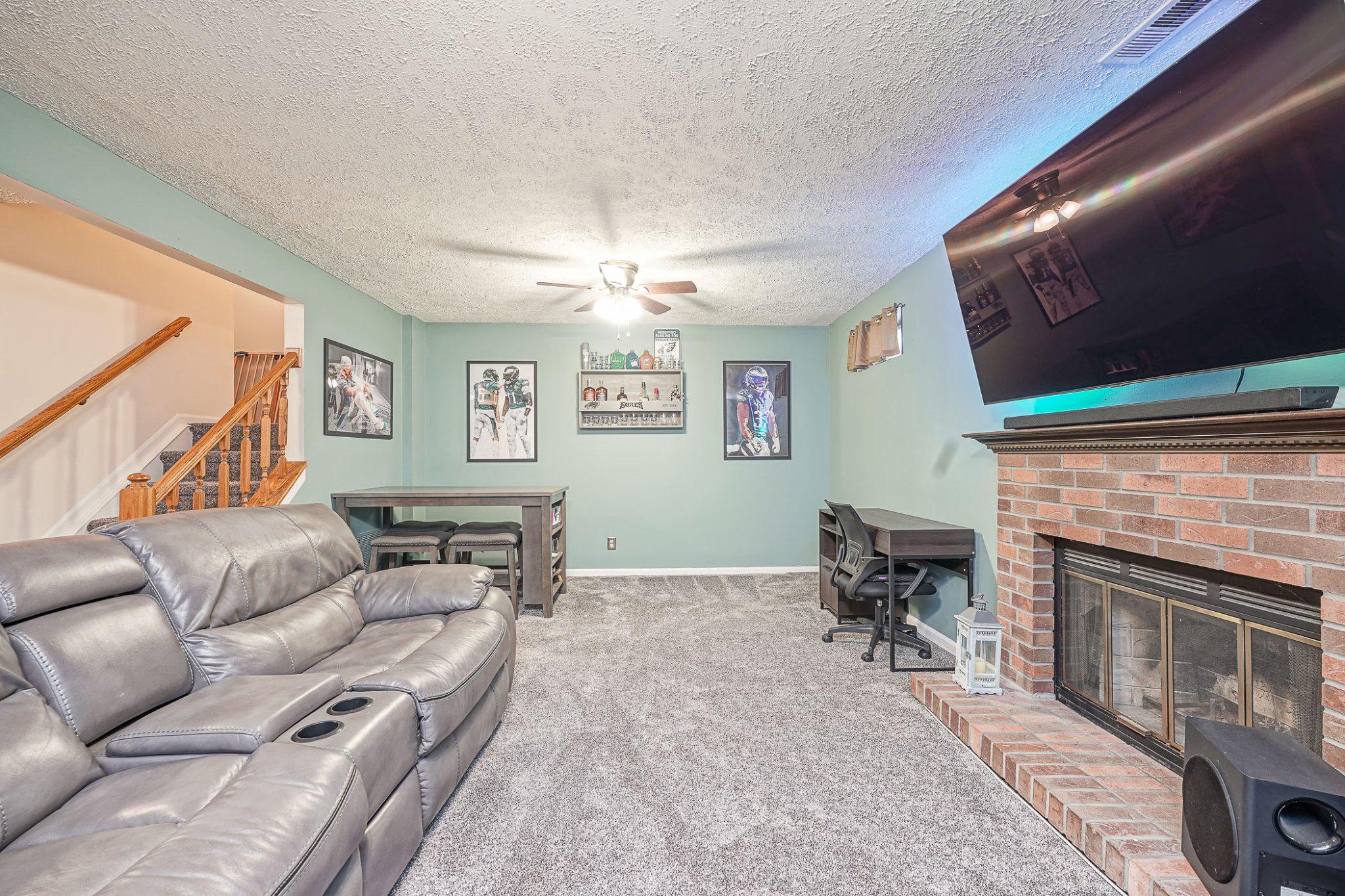 90 Hetton Ct Property Photo 28
