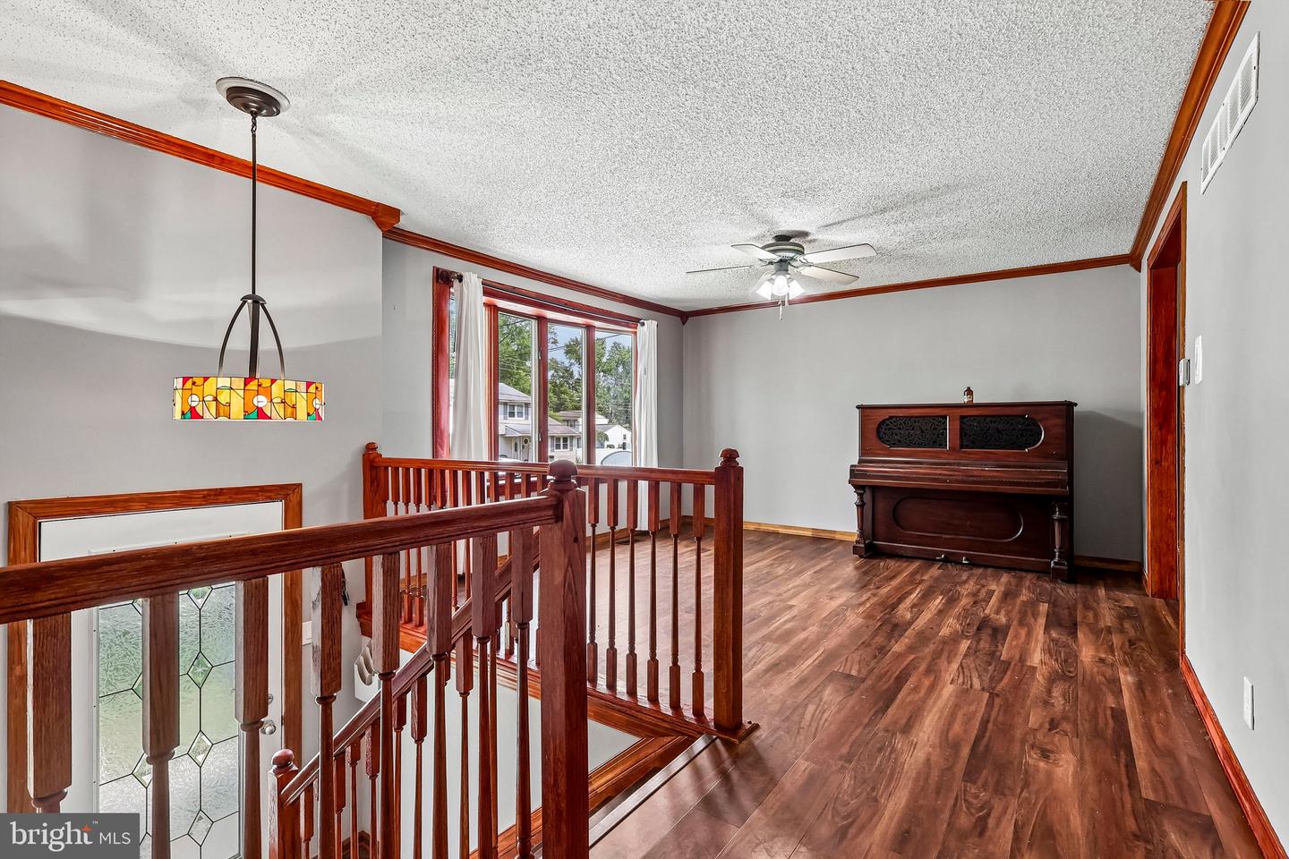 19 Gilbert Ct Property Photo 4