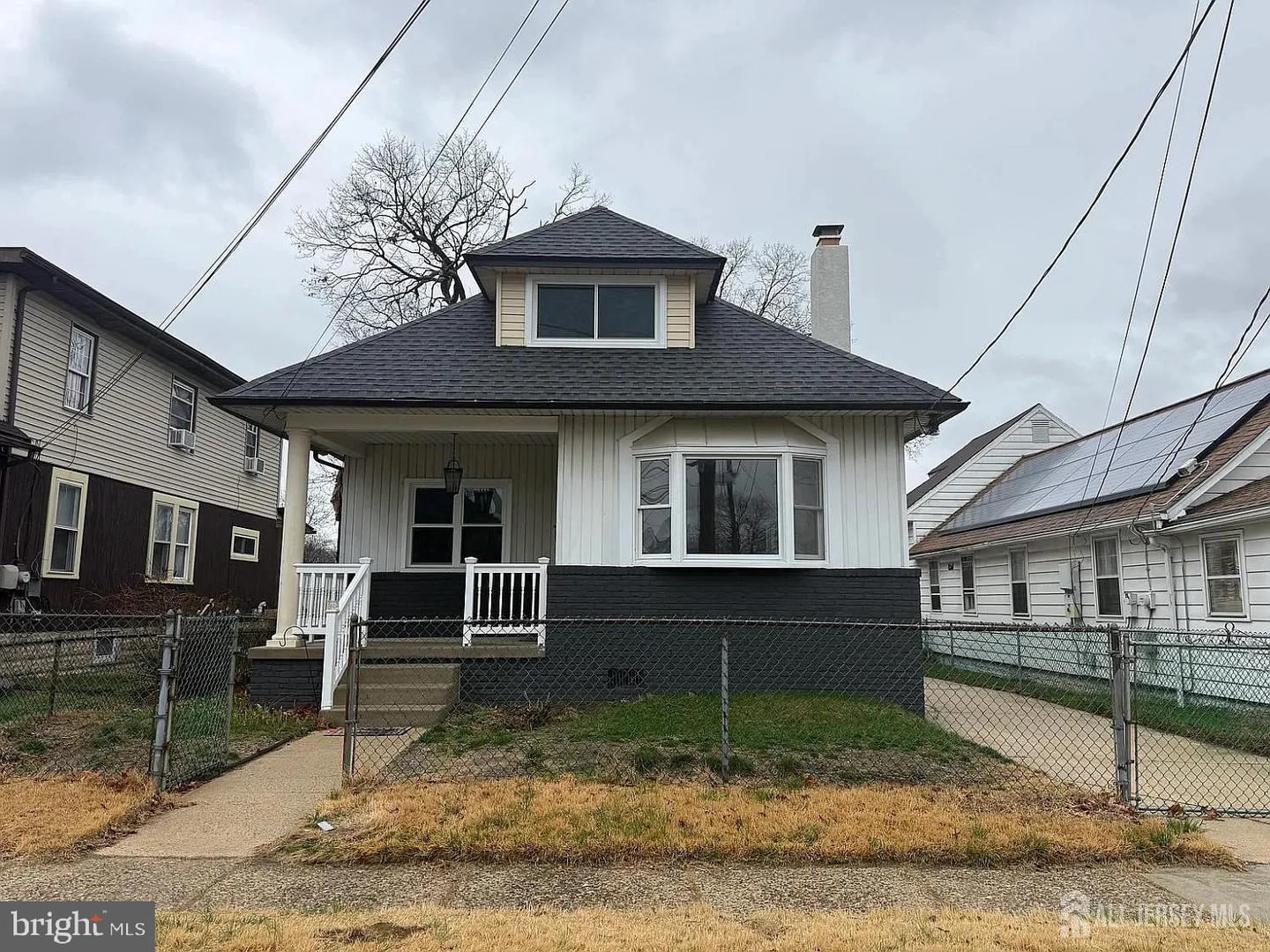 814 Hessian Ave Property Photo 1