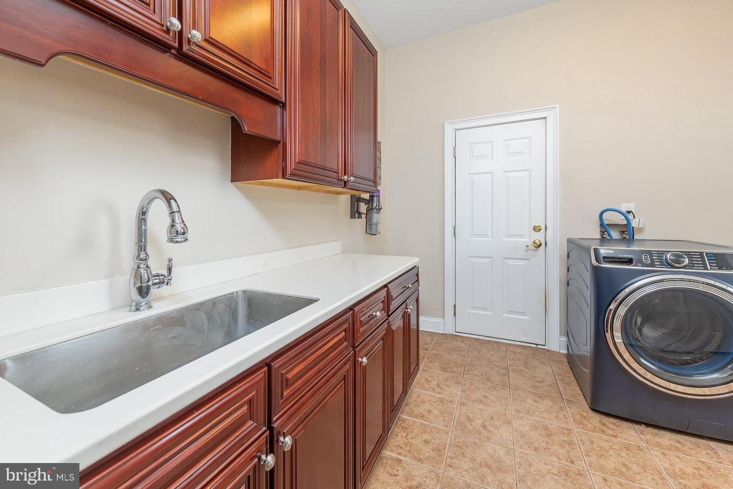 106 Hunters Run Property Photo 31