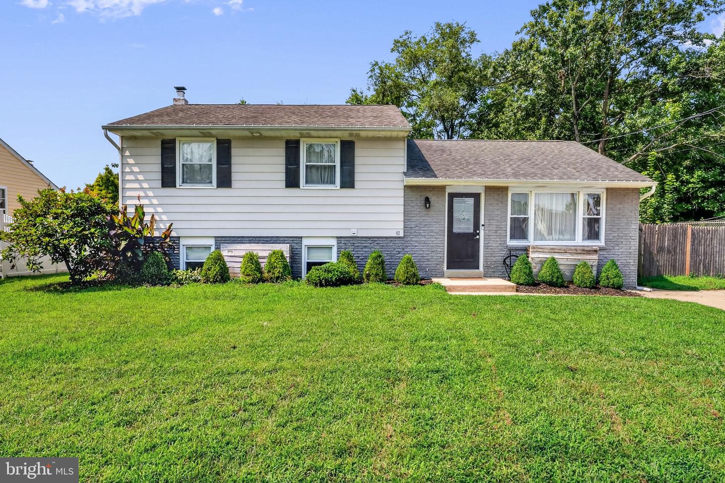 42 Glen Echo Ave Property Photo 1
