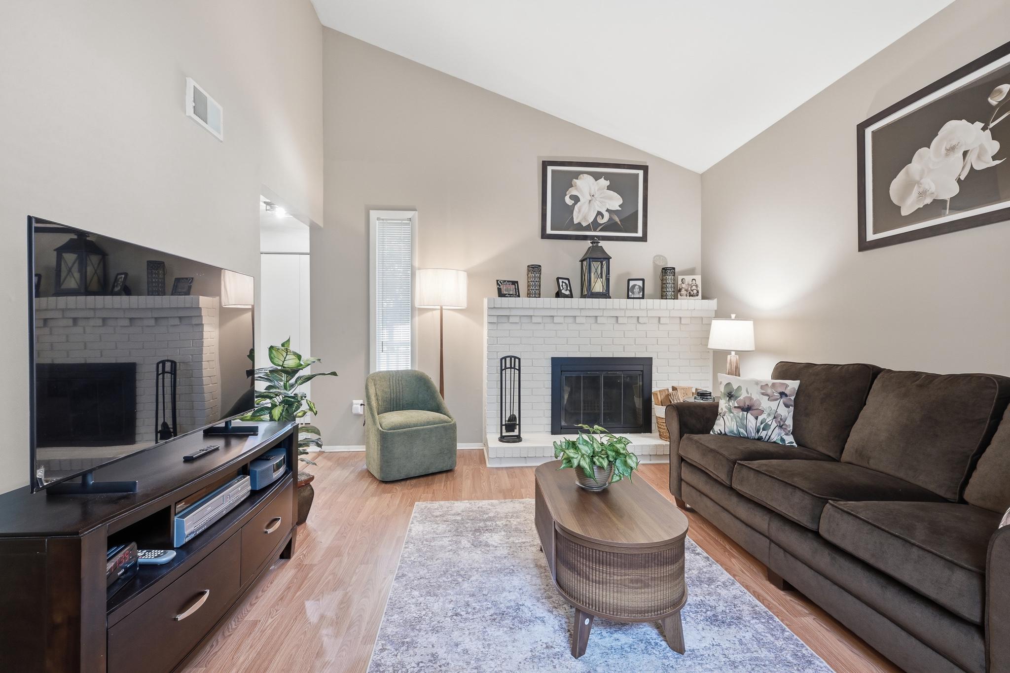 13 Persimmon Pl Property Photo 10
