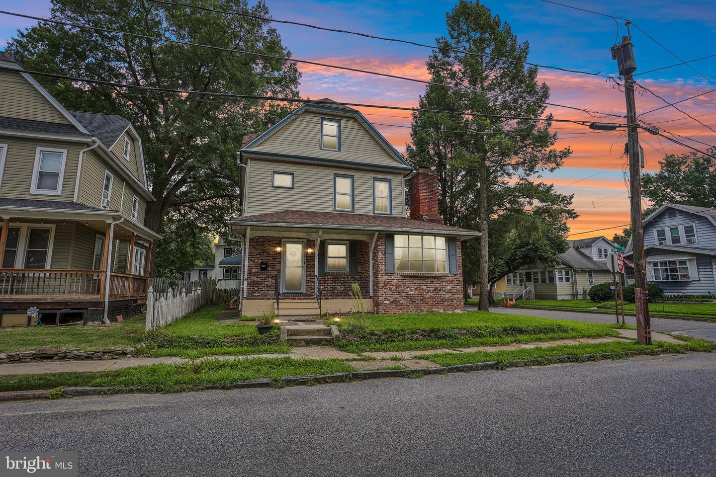 360 Morris St Property Photo 1