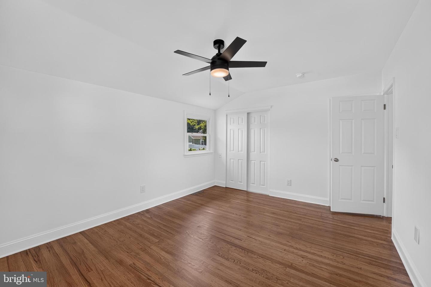 237 Windsor Ln Property Photo 28