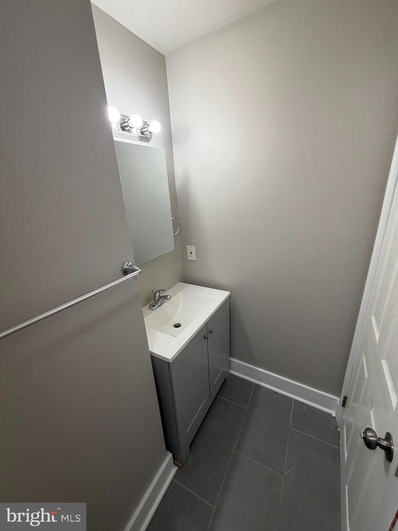 264 Kings Hwy #1 Property Photo 12