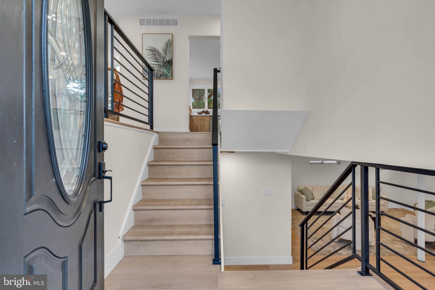 120 Moore St Property Photo 9
