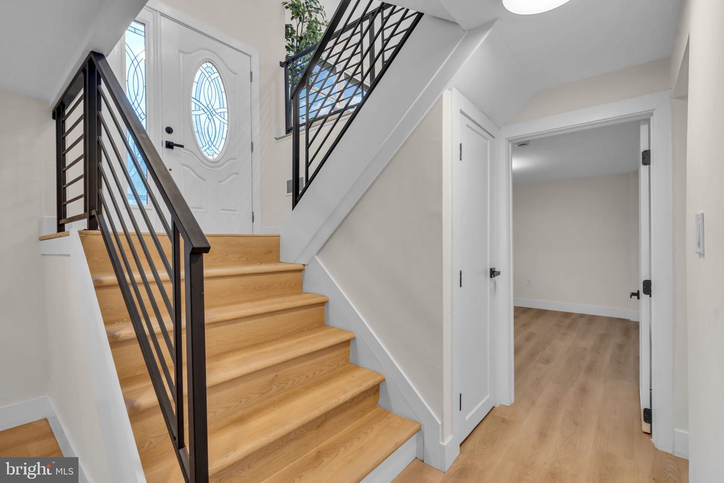 120 Moore St Property Photo 12