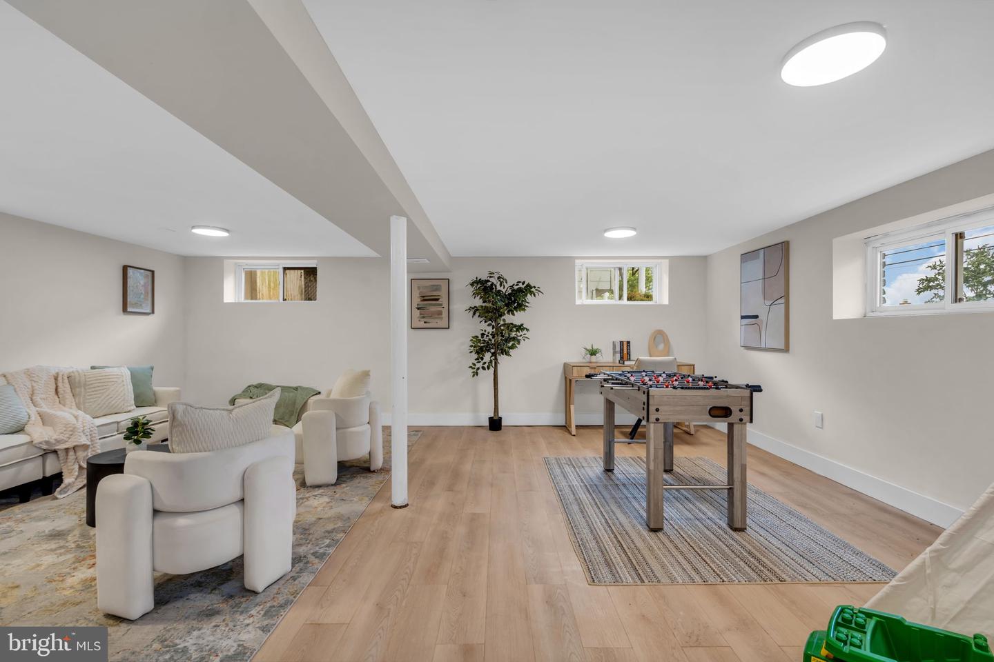 120 Moore St Property Photo 13