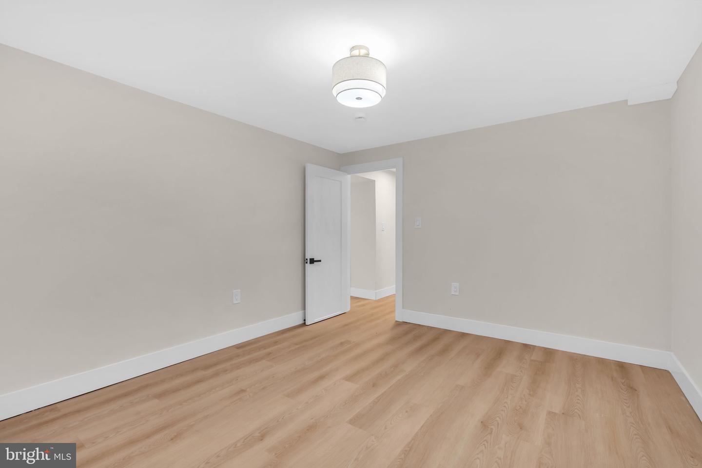 120 Moore St Property Photo 22