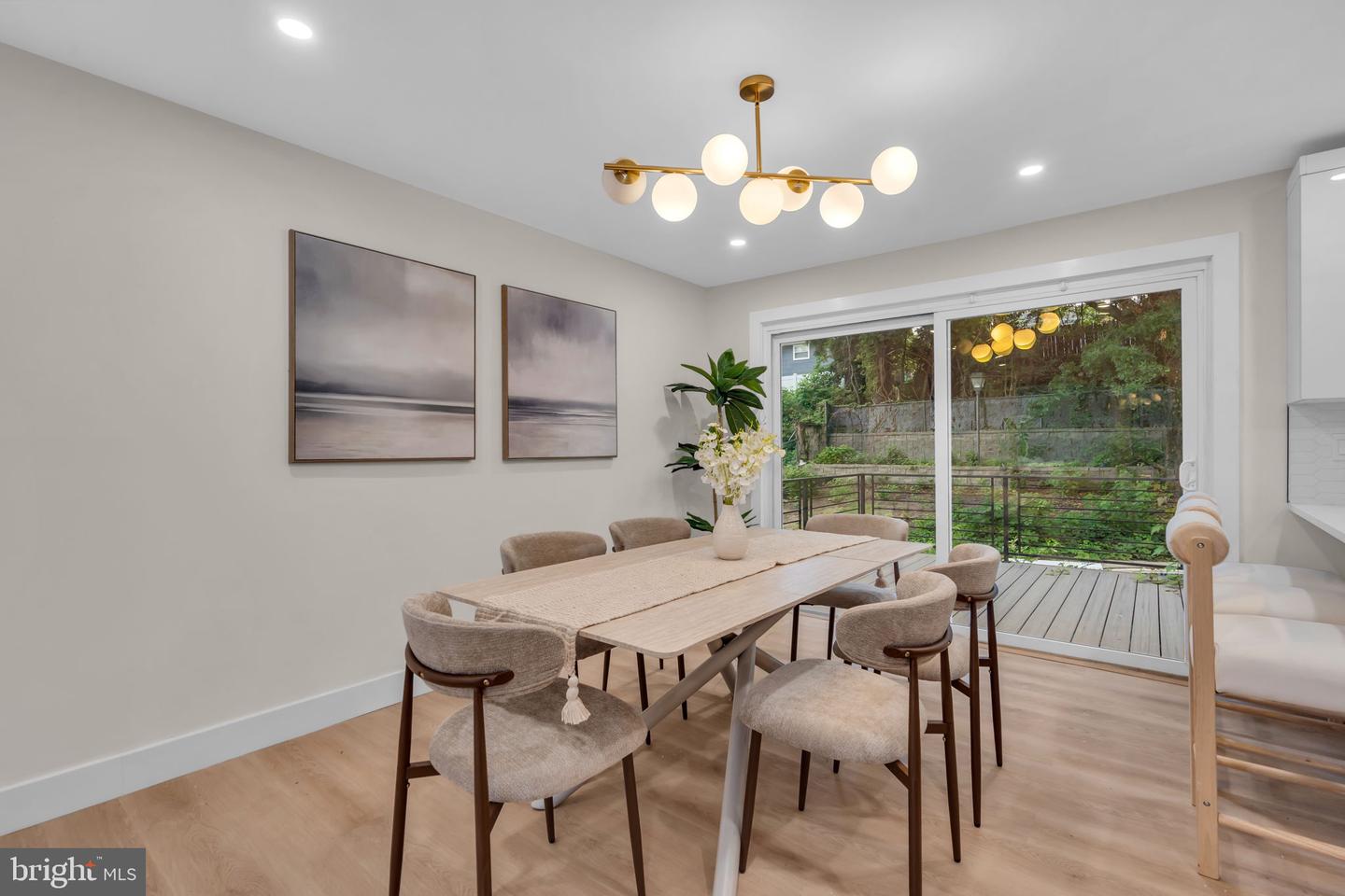 120 Moore St Property Photo 37