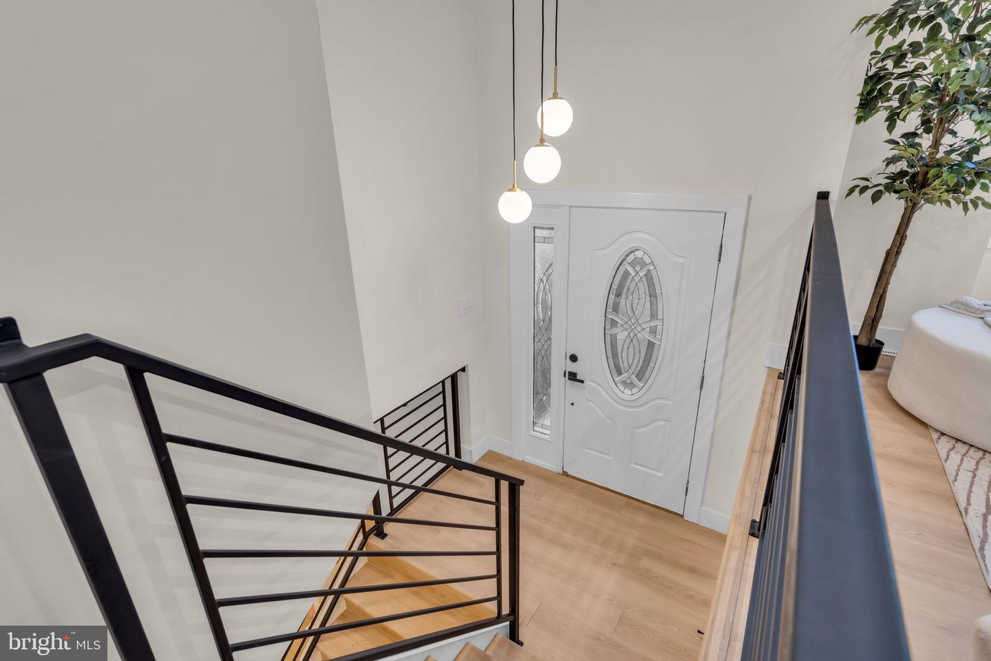 120 Moore St Property Photo 48