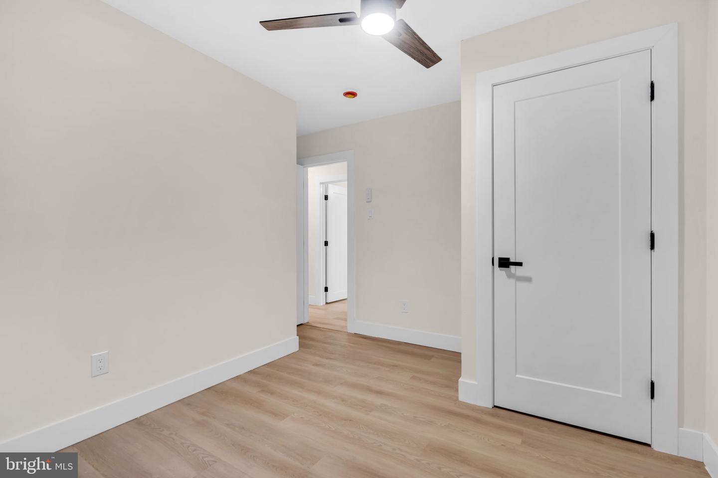 120 Moore St Property Photo 54