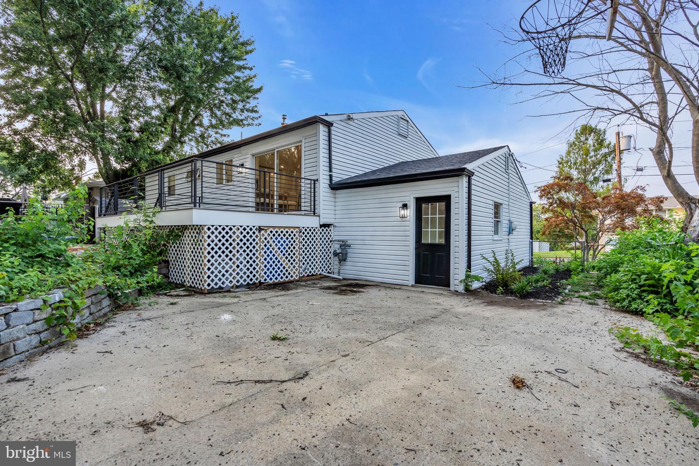 120 Moore St Property Photo 63