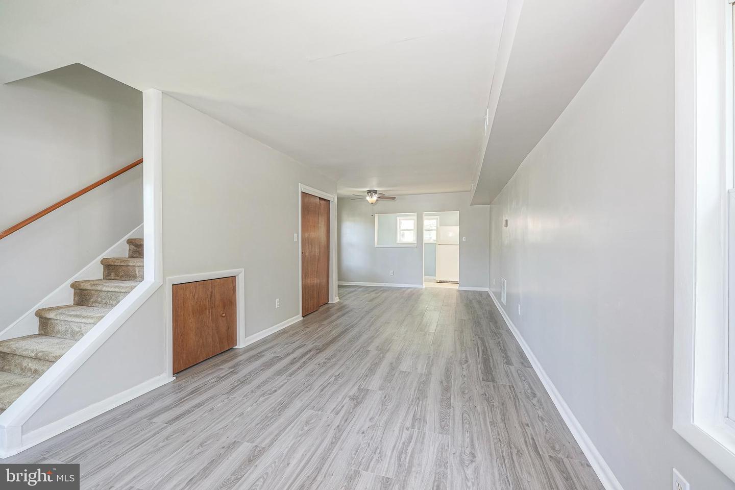 8 S 2nd St Property Photo 4