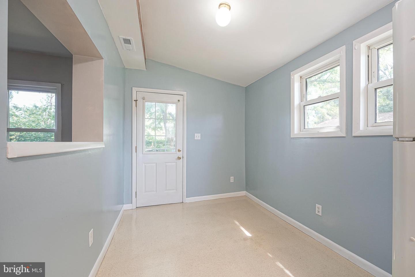8 S 2nd St Property Photo 13