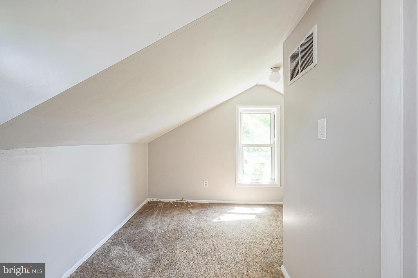 8 S 2nd St Property Photo 19